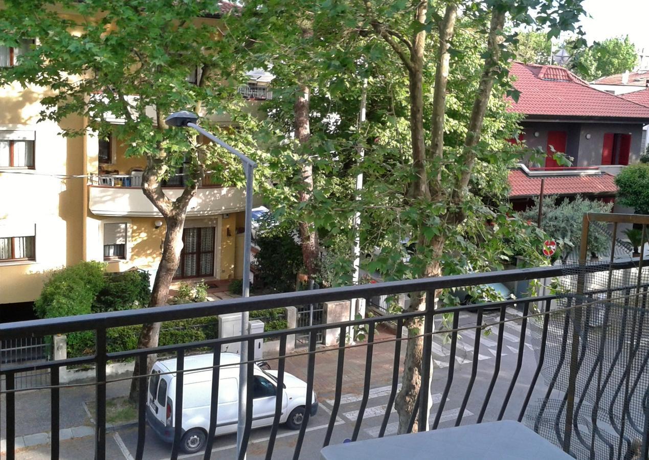רימיני Residence Monaco Appartamenti מראה חיצוני תמונה